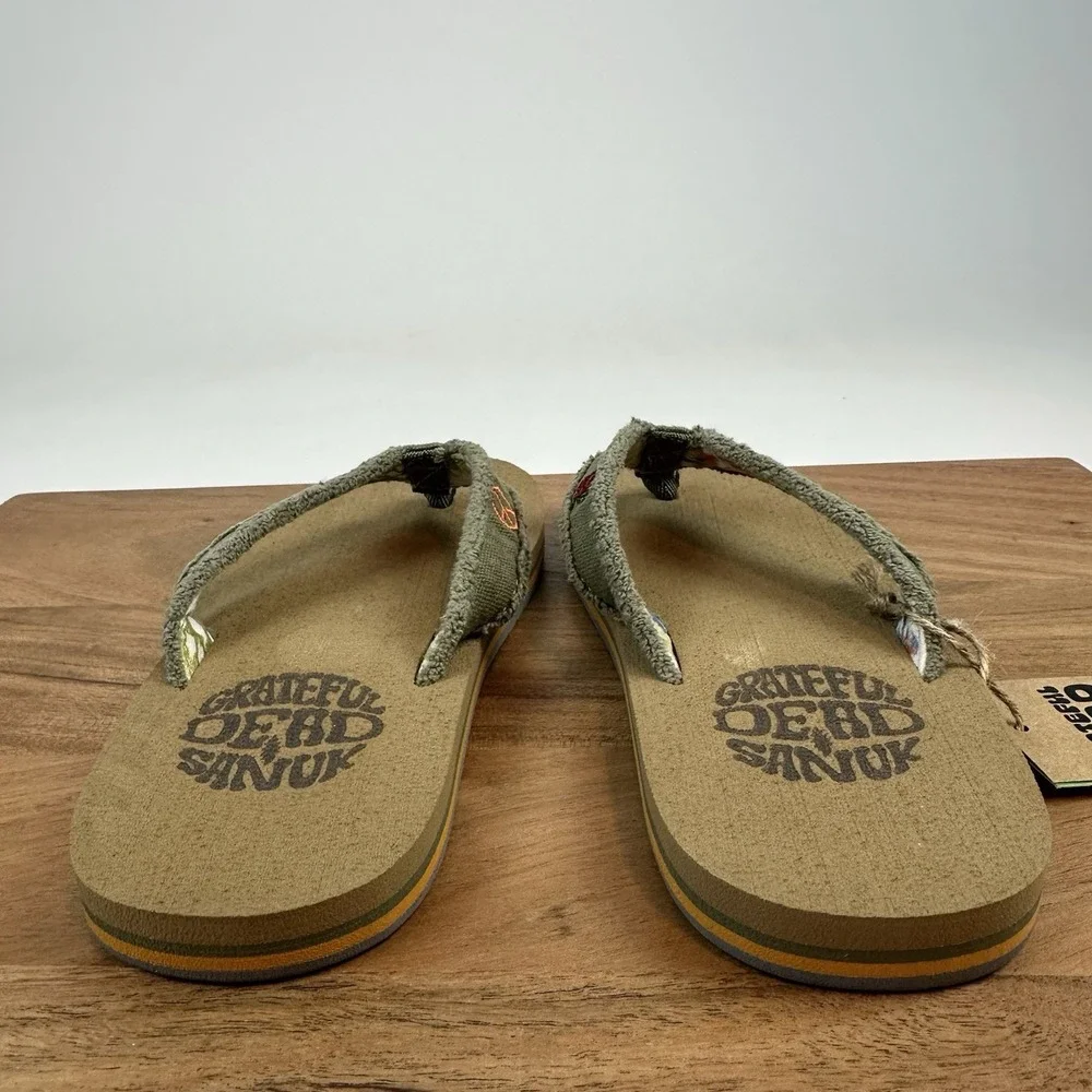 New NWT Big Kids Sanuk Fraidy Stacker Grateful Dead Flip Flops Sandals Sze 2-3 Y